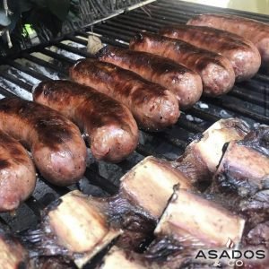 Chorizos Criollos y Costillas
